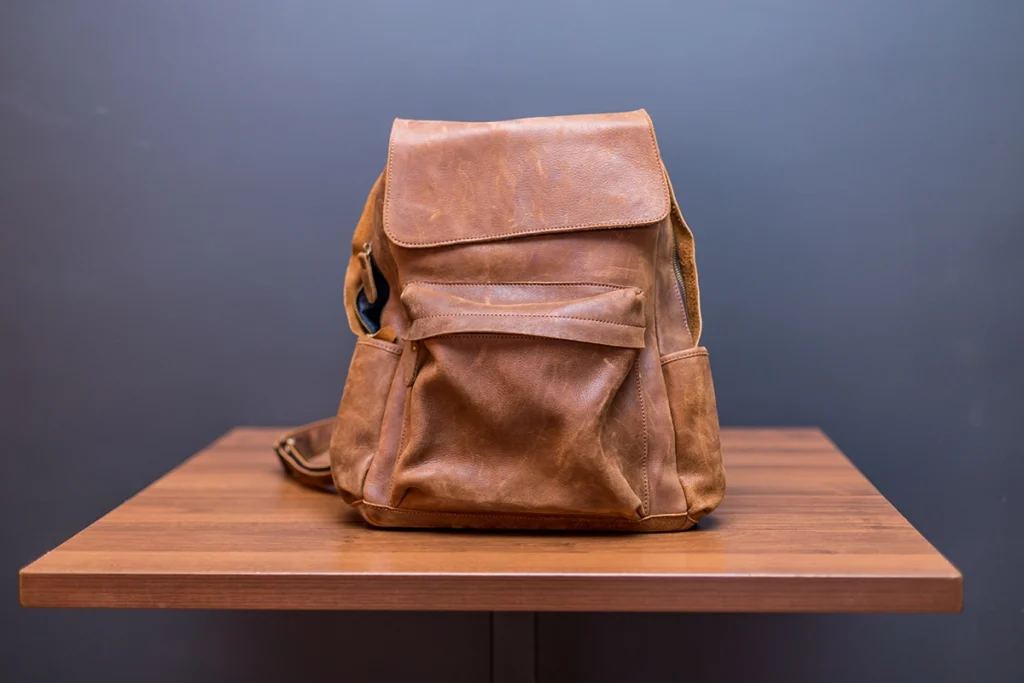 How do you wear a sling backpack Blog backpackdesign1